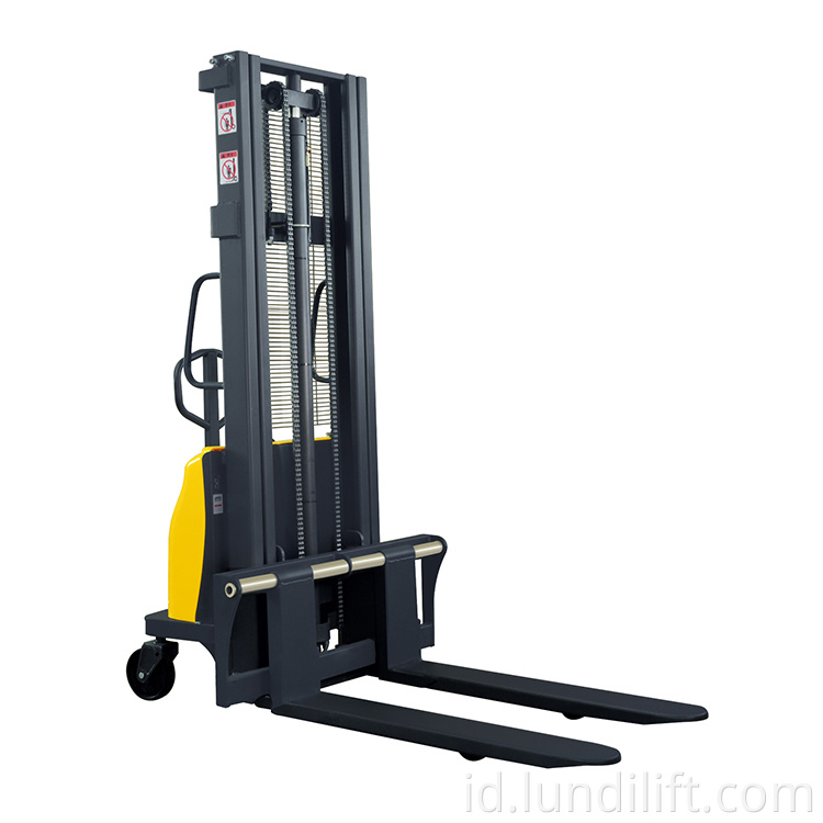 Stacker Used In Small Warehouse